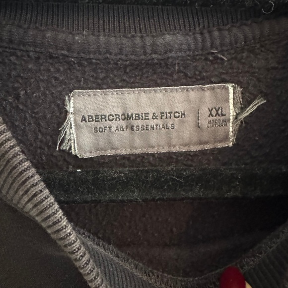 Abercrombie & Fitch Oracle Red Bull Racing Graphic Crew Sweatshirt - Picture 4 of 4